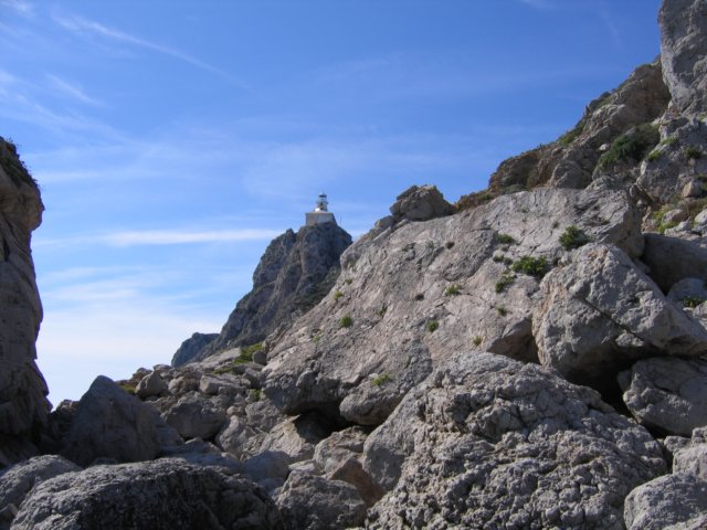 palagruzalighthouse5.jpg
